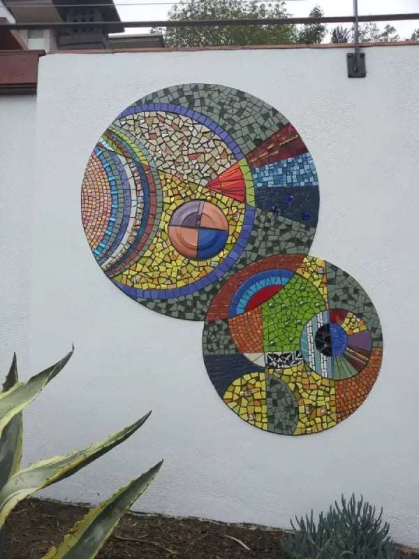 318f5-interlocking-circles-1 COMPRESSED