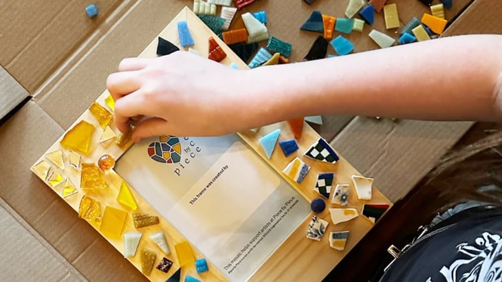 make a frame with Piece by Piece 